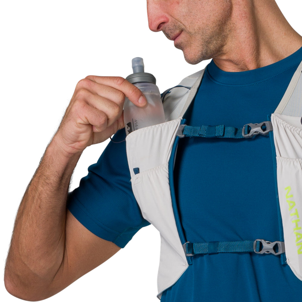 Pinnacle FeatherLite 1.5L Hydration Vest - Ultralight | Nathan Sports