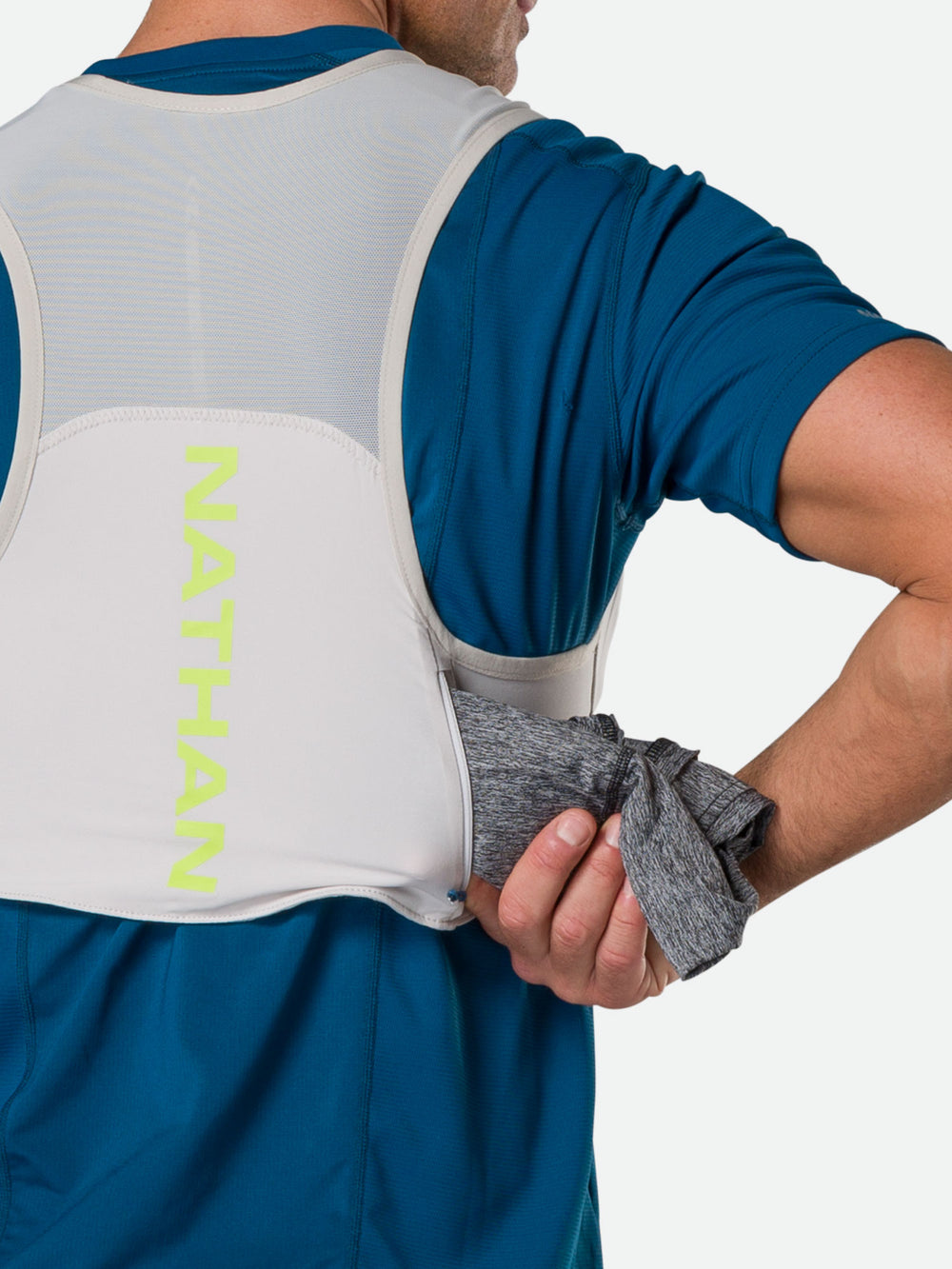 Pinnacle FeatherLite 1.5 Liter Hydration Vest – Nathan Sports
