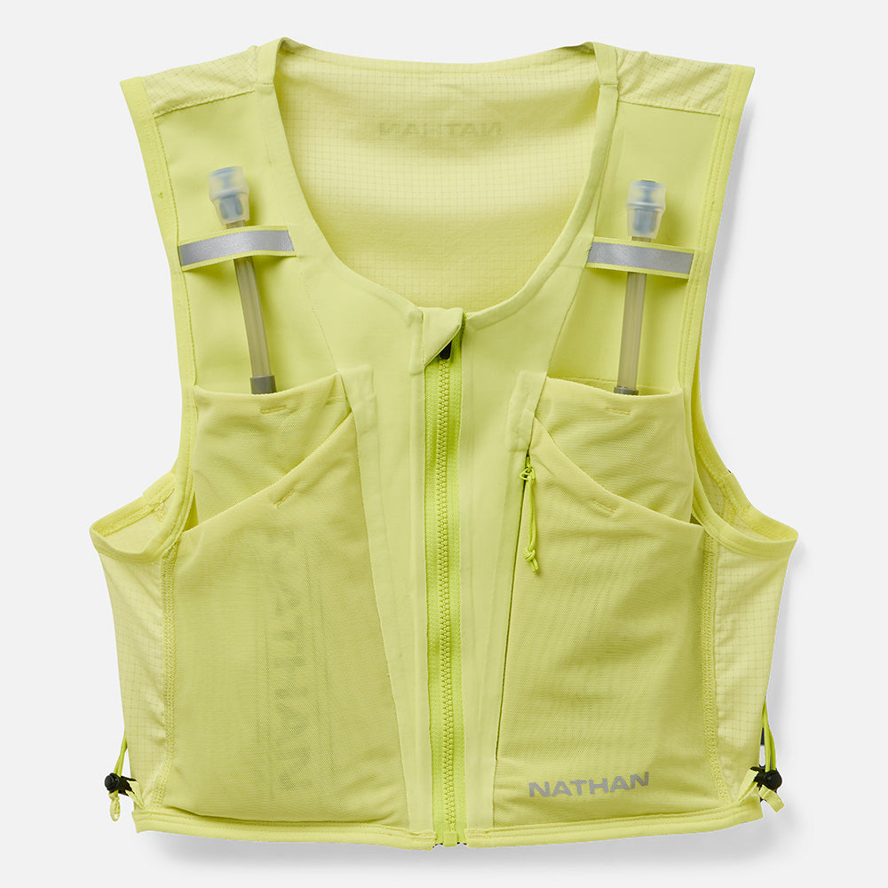 新品未使用タグあり　enof city trail vest エクリュ AeroZip 1L Women's Race Vest - Aerodynamic Fit | Nathan Sports