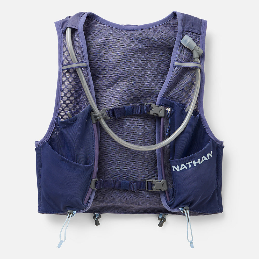 Nathan Women's VaporAiress 4.0 8L Hydration Vest Blue XXS/XS Nathan Women's VaporAiress 4.0 8L Hydration Vest Blue XXS/XS