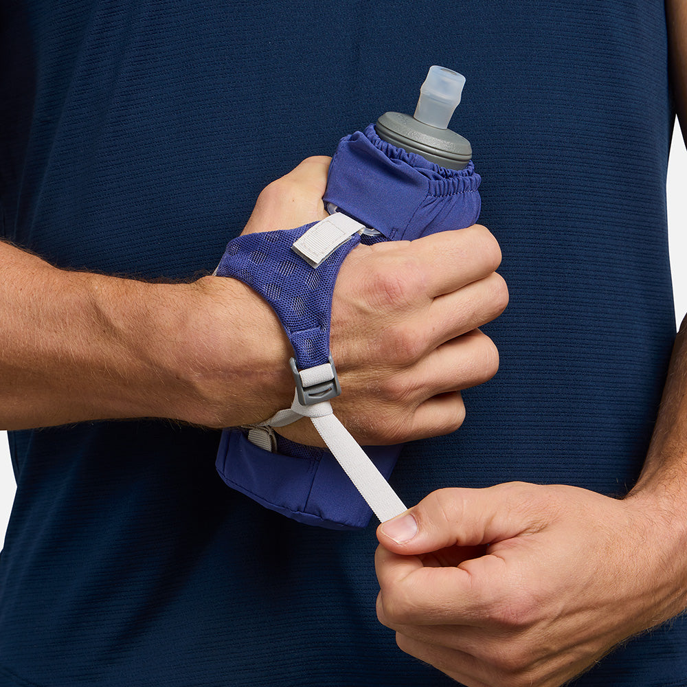 Pinnacle Soft Flask Insulated Handheld 18oz | Nathan Sports