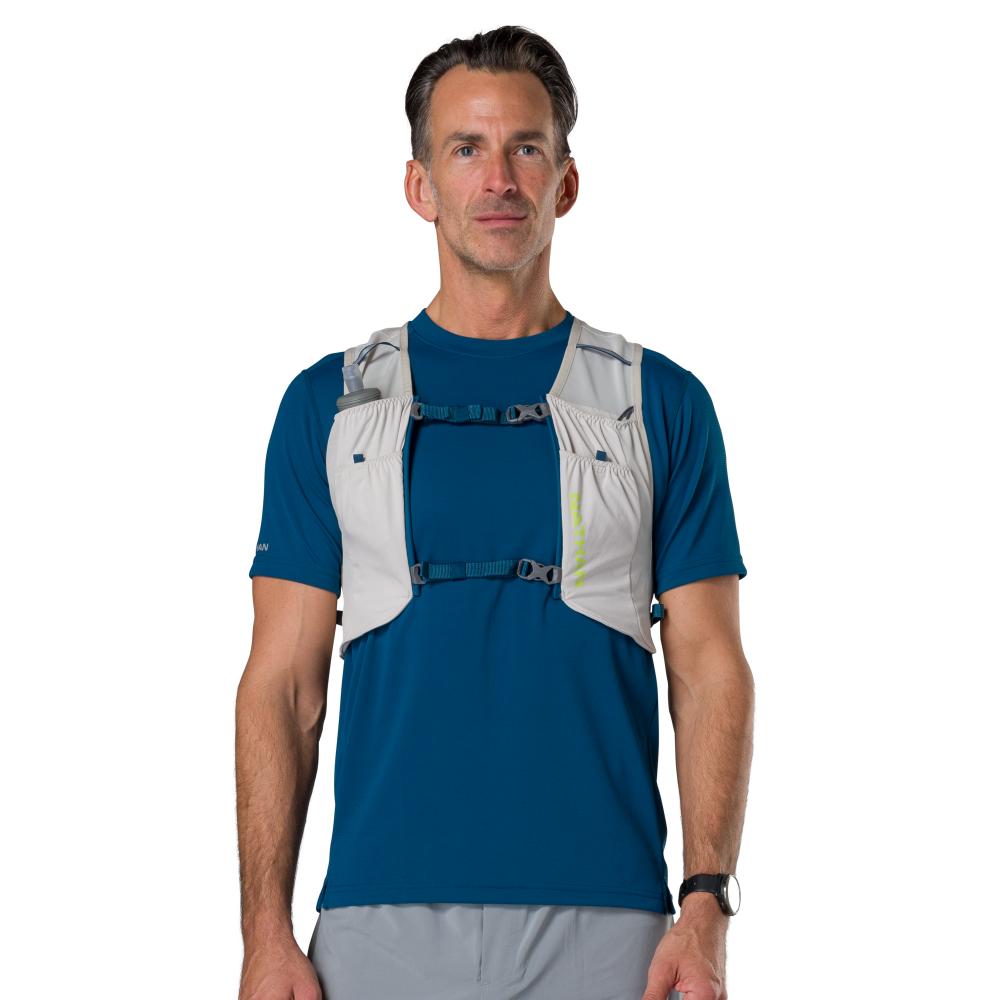 Hydration outlets Vest