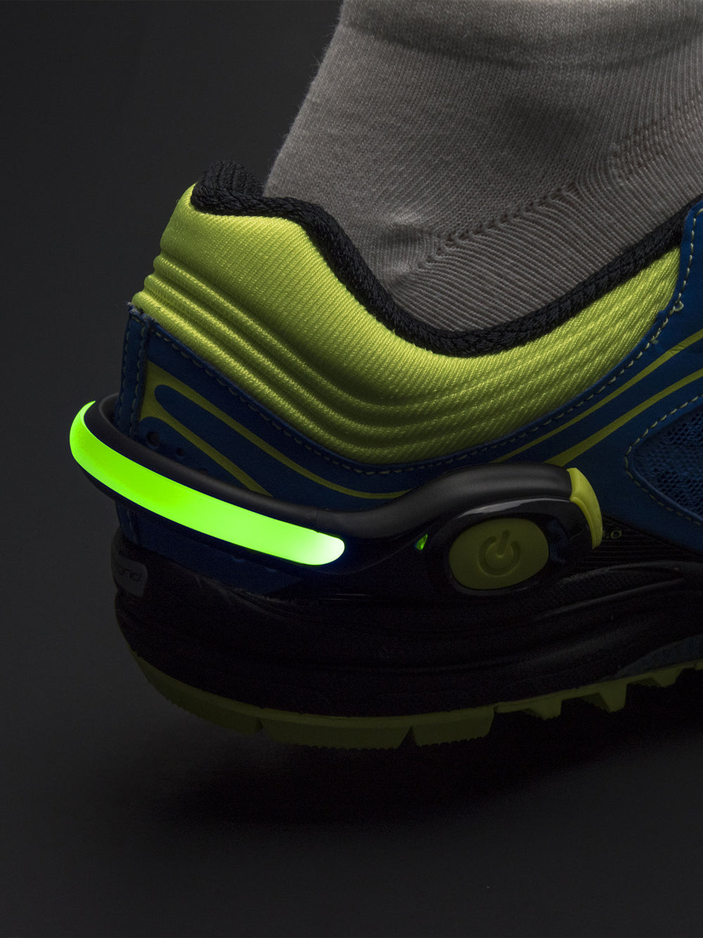 Nathan Hyperbite RX Strobe Rechargeable LED Clip Light - Bauman's Running &  Walking Shop